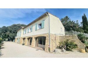 SIGNES - Propriété familiale - Maisonnette indépendante - Terrain 2 Hectares - Piscine - G