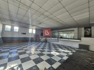 LOCAL COMMERCIAL OU PRO A VENDRE