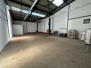 Location local d'activités BEZONS 120 m²