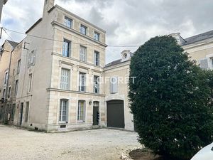 POITIERS Centre ville - Au calme - Studio