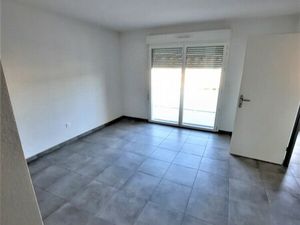 Location Appartement 2 pièces 41m² NIMES 30000
