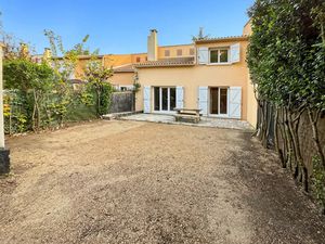 Maison 5 pièces 90 m² à vendre / acheter Montfavet 84140 ? | ERA Immobilier