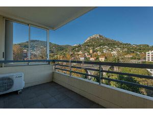 Vente appartement 3 pièces 89 m² Vence (06140)