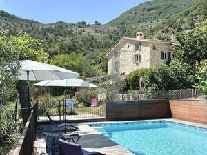 Achat Maison 7 pièces 220m² NYONS 26110