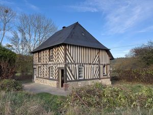 Dozule - Maison de caractère - 95 m2 - 2 chambres - Terrain 730 m2 - Parking