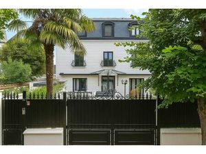 Maison de 4 chambres de luxe en vente à La Varenne-Saint-Hilaire  Île-de-France