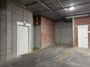Garage te koop in Sint-Andries