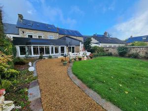 Maison 10 pièces 200 m²