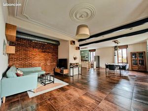 Maison de caractère de 165 m2 sur un terrain de 8 ares