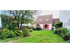 Maison INDIVIDUELLE environ 500 m² de terrain