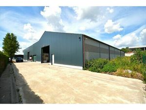 Loods (850m²) te koop in het industriepark SCHATTING te Zedelgem