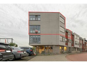 Ruim en luxueus duplexappartement met groot zuid-gericht terras.