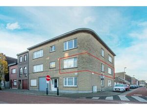 Lichtrijk en instapklaar appartement te Hemiksem.