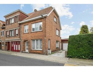 Te renoveren HOB met garage op centrale ligging