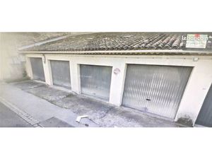 Parking 24 m² La Cadiere D Azur