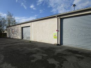 Location Local Professionnel 228m² CHASSORS 16200