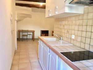 Location Appartement 1 pièce 18m² EGUILLES 13510