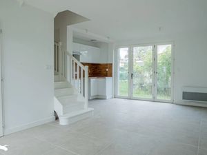 Vente maison 3 pièces 59 m² à Carignan-de-Bordeaux (33360)  234 300 €