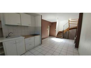 Maison à louer Taulignan