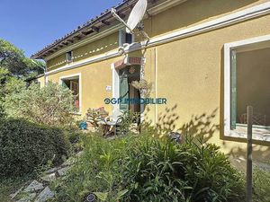 Vente ferme 5 pièces 122 m² à Villaudric (31620)  275 000 €