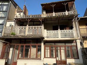 LA REOLE - Investissement : ensemble immobilier à fort potentiel