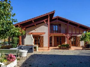 Vente maison 8 pièces 186 m² à Beylongue (40370)  302 000 €