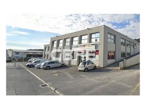 SAINT LAURENT DU VAR - BUREAU A LOUER