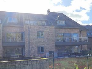 Appartement met 2 slaapkamers  autostaanplaats en parktuin. Rustig gelegen. Aan de achterk