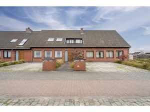 Commercieel te koop in Rekkem met 4 slaapkamers