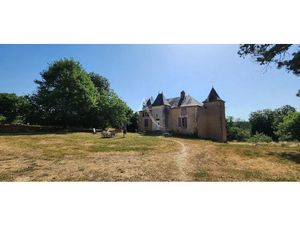 Vente maison 7 pièces 226 m² à Vivonne (86370)  374 000 €