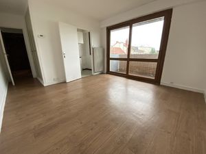 Location Appartement 1 pièce 24m² SURESNES 92150