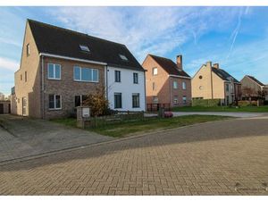 Commercieel te koop in Lier met 5 slaapkamers