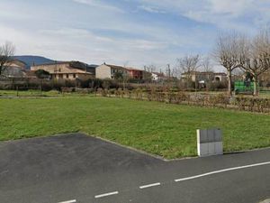 Terrain constructible viabilisé à vendre