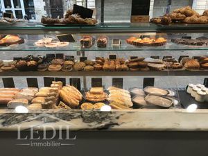 Fonds de Commerce Viennoiserie-Pâtisserie-Snacking à vendre – Hyper centre