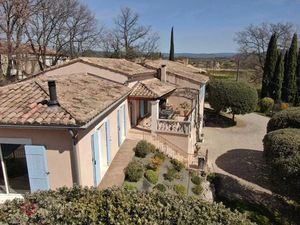 Superbe villa proche Carpentras