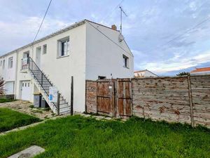 Vente Appartement 2 pièces à Saint-Gilles-Croix-de-Vie (85800) : à vendre 2 pièces / 39m² 