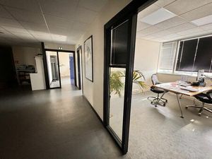 Vente bureau 1161 m² Tours (37000)