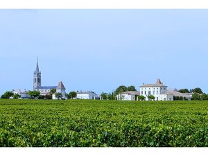 A vendre immeuble avec 2 maisons mitoyennes et 1 garage à Pomerol