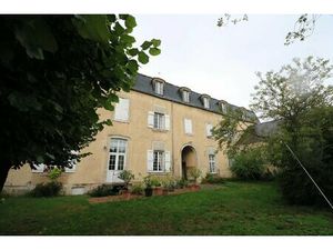 Châtillon-en-Bazois  Demeure de caractère pleine de charme