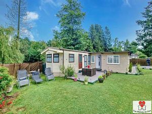 Bungalow à vendre avec terrasse et jardin   Forges (VBD52518)