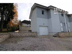 Belle maison jumelée de 80 m2 prête à vivre