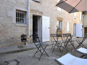 Location meublée maison 3 pièces 84 m² à Targon (33760)  790 €