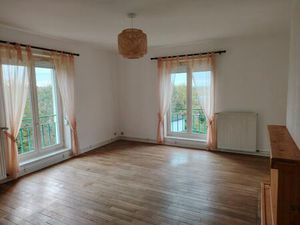 Location appartement 3 pièces 67 m² à Saint-Pol-sur-Ternoise (62130)
