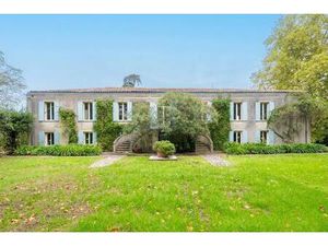 Chateau de 12 pièces de 600 m² aux portes de Bordeaux
