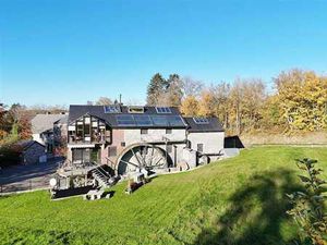 Très beau moulin à eau