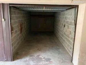 Loue garage centre ville 15m2