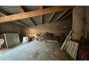 Maison Régusse 225 m² T-5 à vendre  149 000 €