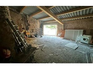 Maison Régusse 225 m² T-5 à vendre  179 000 €