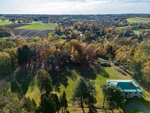 Maison d’architecte avec terrains constructibles sur 2 Ha 42