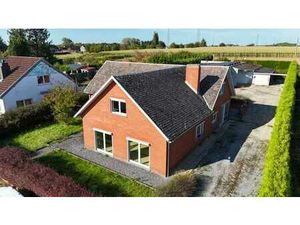 Villa spacieuse avec entrepôt de 200 m² – Anderlues (cul-de-